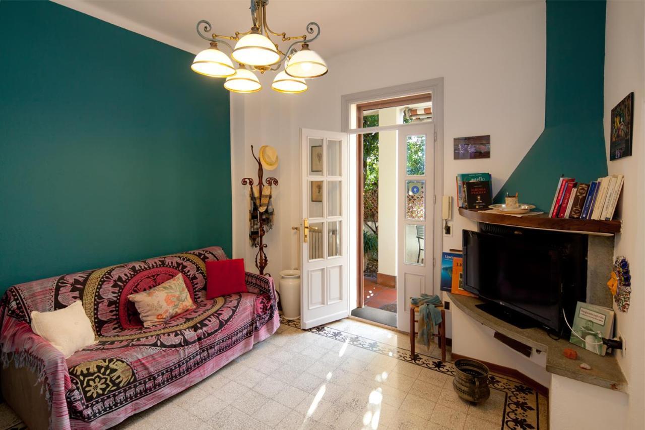 Гостевой дом Casa Zafferano Альбенга Экстерьер фото